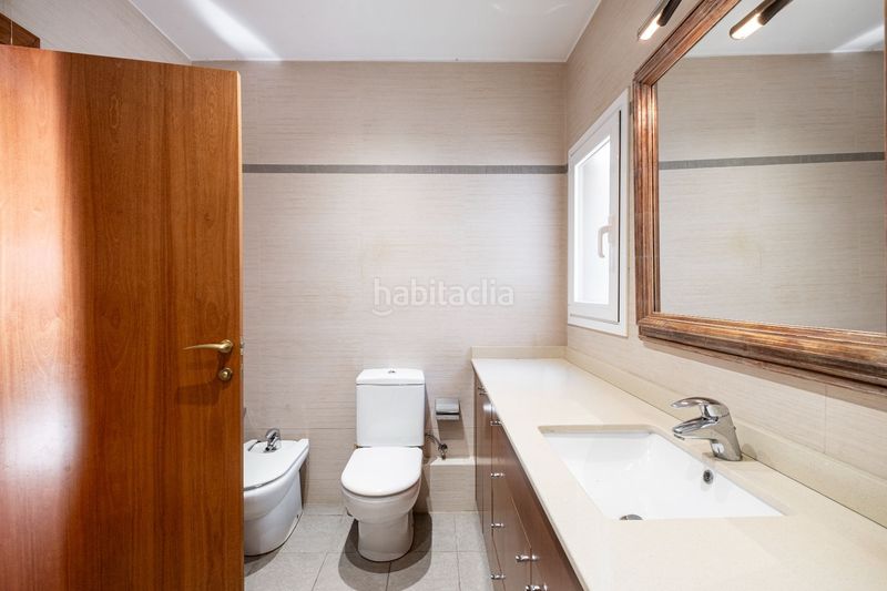 Foto 8b6f677a-d093-4366-b351-6e7d92959772. Casa adossada amb calefacció a Banyeres Premià de Mar