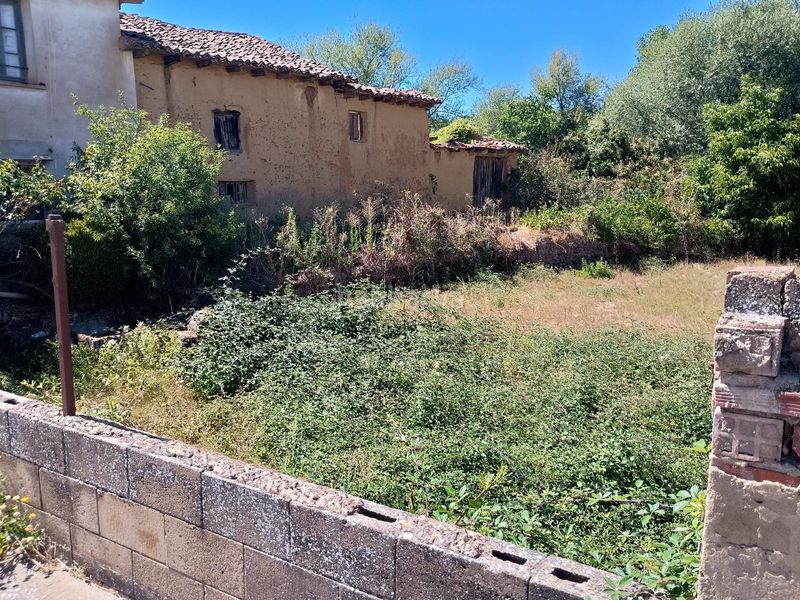 Foto be642fa6-9fa3-46f5-9b8f-f59e5efa4c5d. Terreny residencial a Mansilla de las Mulas