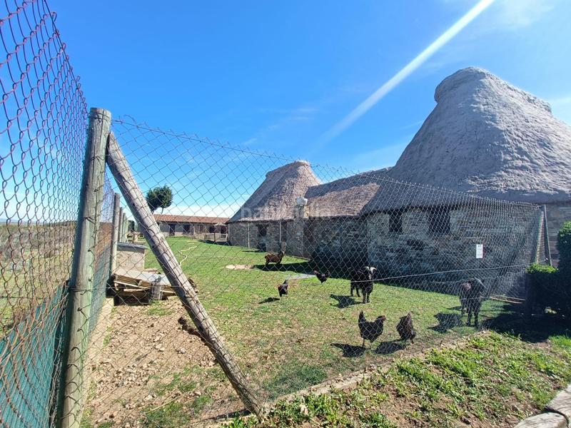 Foto 164347f2-f7d0-4cc0-98ab-dc67819b33ef. Geschäftsraum in Valdefresno