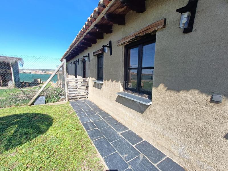 Foto 74f9e158-9c7e-4f73-826b-7cc9e4823248. Geschäftsraum in Valdefresno