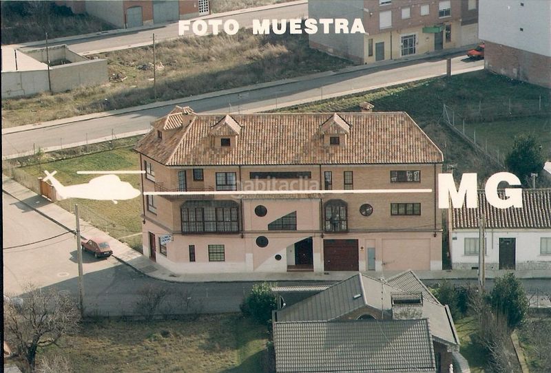 Foto 5b8b8255-fafd-4847-96f3-504e6bbadaf2. Xalet amb aparcament a Villarejo de Órbigo
