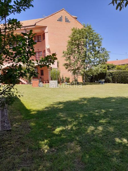 Foto d4dce899-4ac2-4438-97d9-ad33d366050c. Xalet amb aparcament a Villarejo de Órbigo