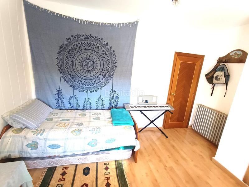 Foto bdac0559-0b8e-43ee-bff9-93bc9685f8e9. Chalet en calle cerrillo 3 vive en santa maria de la alameda estación en Santa María de la Alameda