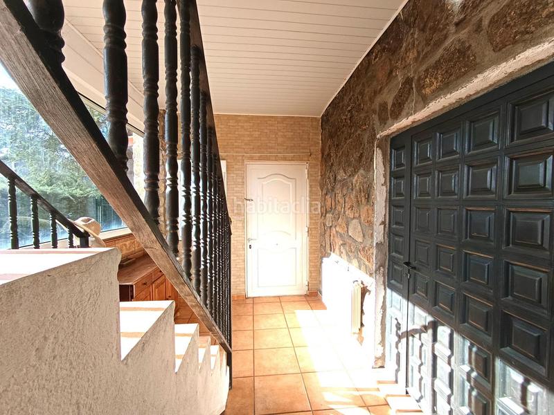Foto fef83630-a933-489a-b63e-d06c0d90d5c1. Chalet en calle cerrillo 3 vive en santa maria de la alameda estación en Santa María de la Alameda