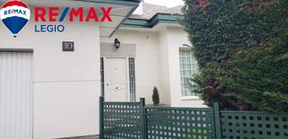 Xalet en Las Eras de Renueva. Chalet independiente , urbanizacion cerrada, zona residencial er