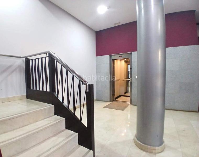 Foto 01cbca0e-d152-4e46-94d5-d9a5e7ed5816. Pis a calle pablo de azcarate y florez 1 a El Soto León