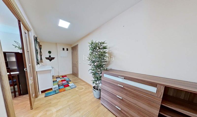 Foto 4d5dd38d-7b86-41de-81d6-2c8d0f903ff6. Pis a calle pablo de azcarate y florez 1 a El Soto León