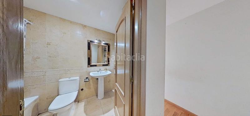 Foto c53343ca-4998-4936-801f-cbbed1e9145f. Pis a calle pablo de azcarate y florez 1 a El Soto León