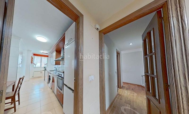 Foto cd7db286-3fdf-49d5-9adf-2f3cf5ba05e7. Pis a calle pablo de azcarate y florez 1 a El Soto León