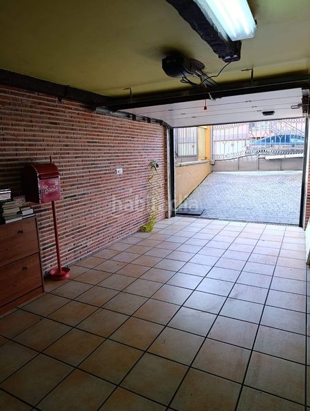 Foto 40558b83-e3cc-4ba7-b20a-d5ba54f3d1e8. Casa adossada amb aparcament a Valverde de la Virgen