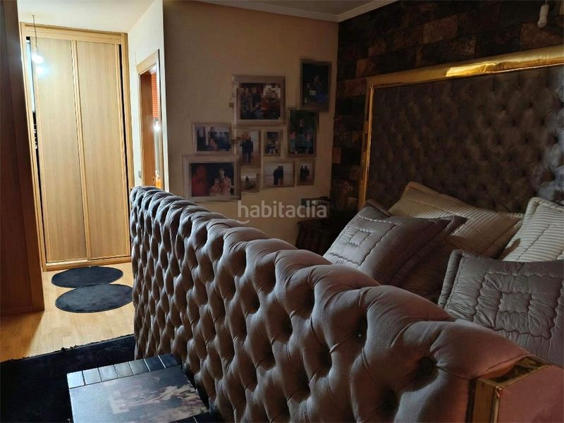 Foto ab42c258-423d-46d4-96aa-1ce93eb384df. Casa adossada amb aparcament a Valverde de la Virgen