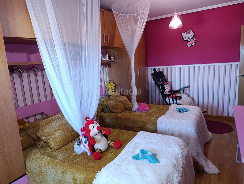 Foto edfcc41a-7001-427f-8877-02b78638009e. Casa adossada amb aparcament a Valverde de la Virgen
