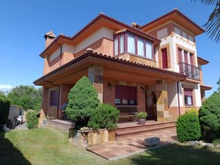 Xalet a Calle LA BARRERA 14