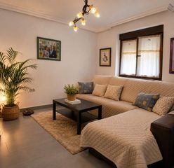 Casa  Calle olleros 8. Casa con patio en mansilla de las mulas. lista para entrar a viv