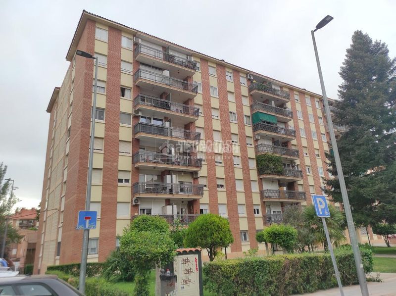 Foto e43f8f1a-cca8-4db7-8e27-702e1c3b762d. Pis amb calefacció aparcament a Constitución-El Balconcillo Guadalajara