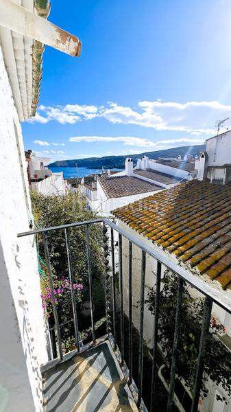 Foto af290817-12be-48c5-a6e4-15bb1e57c48c. Casa con camino in Cadaqués