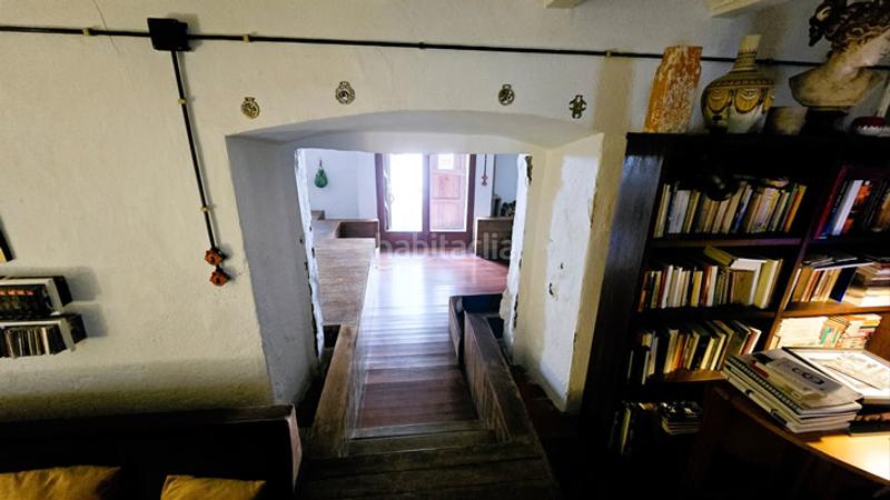 Foto e00657ce-9c65-4e9d-ab9a-6fd43b2ab8cc. Casa con camino in Cadaqués