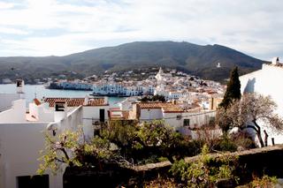 Dúplex a Cadaqués. Apartamento dúplex con terraza y vista al mar