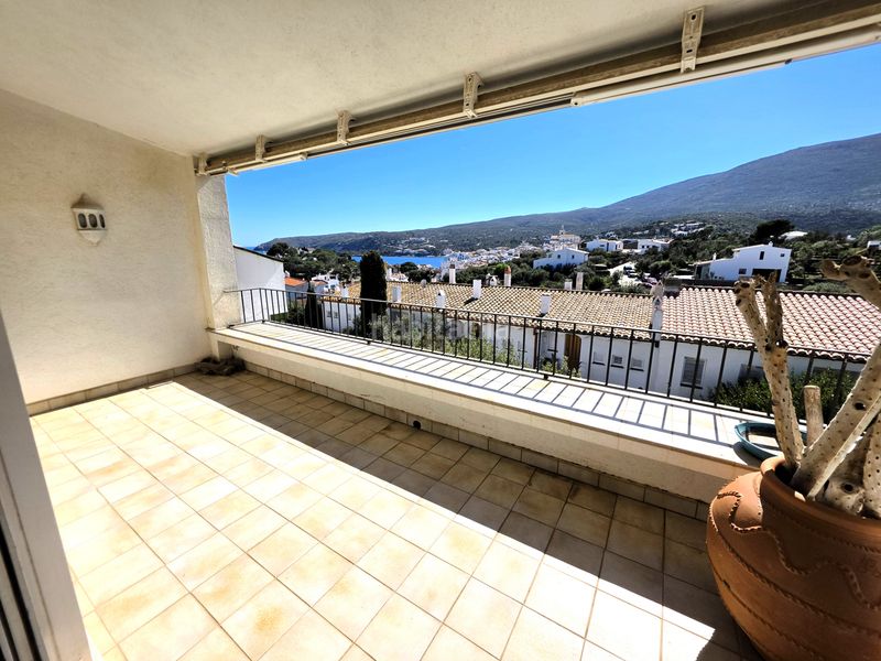 Foto 6647df0c-72e6-470d-9441-974b0dd95b95. Casa adossada amb xemeneia calefacció aparcament a Cadaqués