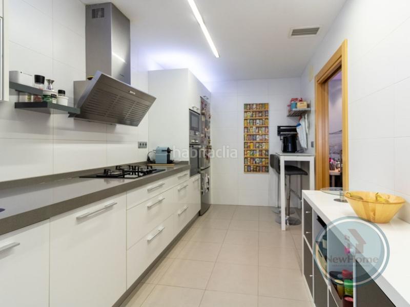 Foto 46a6a088-2855-4d91-b8d2-332a82c3cb4f. Appartamento con parcheggio in Sector V Elche / Elx