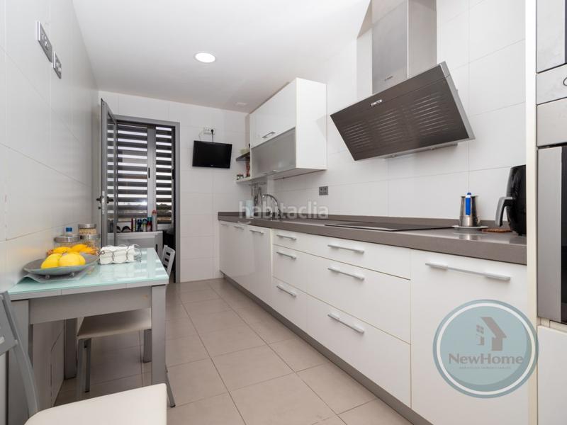 Foto df9d3310-58eb-4f75-8ee5-4bd5d1cabbc9. Appartamento con parcheggio in Sector V Elche / Elx