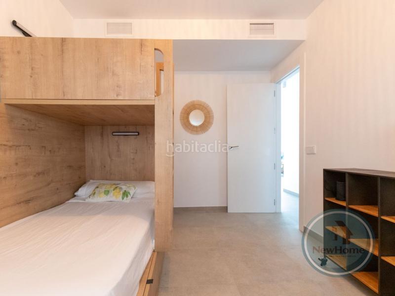 Foto 977c0653-eb0f-4a99-89a7-c579499b80fc. Etagenwohnung mit parking pool in Panorama-Sierramar Santa Pola