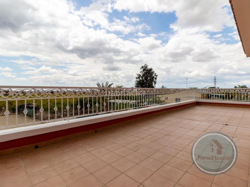 Foto a3481376-9fa3-4c48-b4c2-946f24c1ab60. Xalet amb aparcament piscina a La Algoda - Matola - Llano de San José Elche / Elx