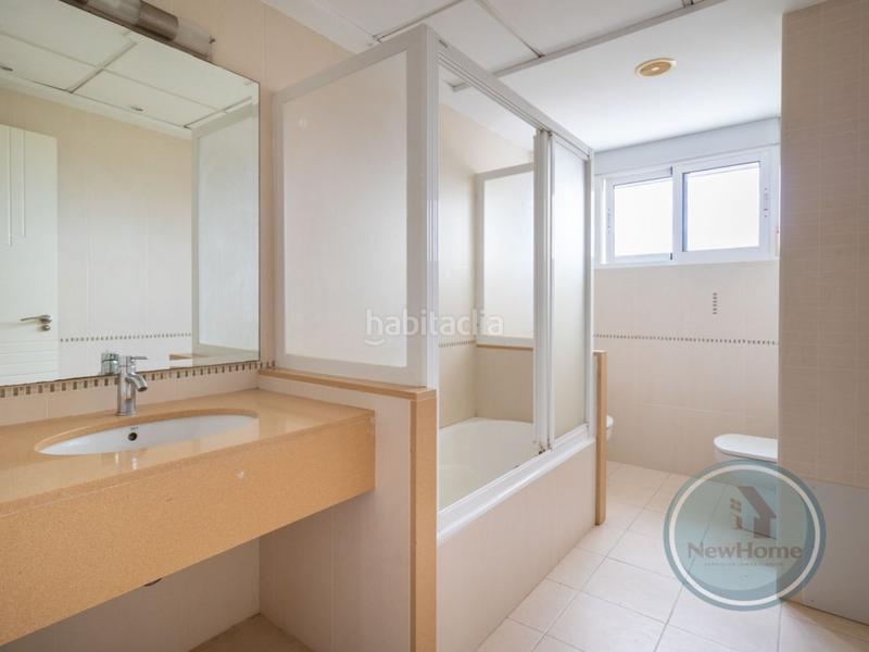 Foto dda18491-2fb8-49c4-9942-3e5297e24785. Xalet amb aparcament piscina a La Algoda - Matola - Llano de San José Elche / Elx