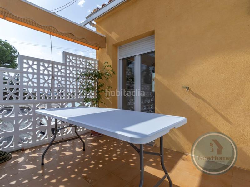 Foto 4cd531be-2b6f-40e4-b24a-aa8e895f81ff. Casa adossada a San Fulgencio