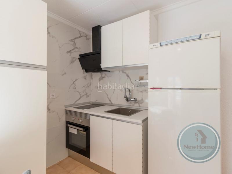 Foto 752b36ba-b8aa-4cfb-9654-d9a5551ffa9c. Casa adossada a San Fulgencio