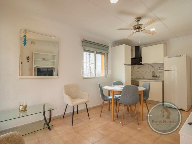 Foto 7e31f8ad-52aa-4723-8ebe-f4e7c4a0575b. Casa adossada a San Fulgencio