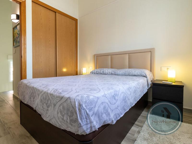 Foto 2fbcef88-45e8-4b04-8183-56ecbfbdb836. Casa a schiera con parcheggio piscina in Puerto Marino Santa Pola