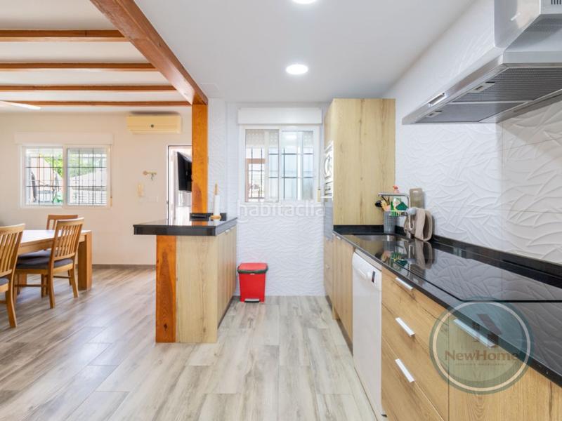 Foto 7e39abb2-02af-4a44-b970-47ea63466e0a. Casa a schiera con parcheggio piscina in Puerto Marino Santa Pola