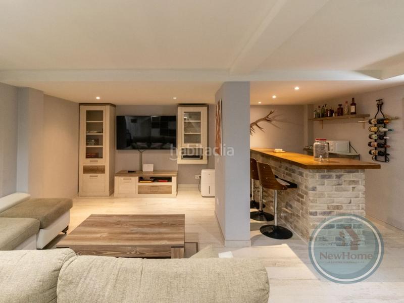 Foto b1de5c1b-e166-41d6-9a5e-f69239079178. Casa a schiera con parcheggio piscina in Puerto Marino Santa Pola