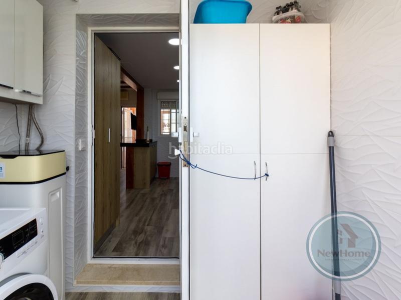 Foto d8a4626b-4189-47f3-b65f-b79807f3db84. Casa a schiera con parcheggio piscina in Puerto Marino Santa Pola