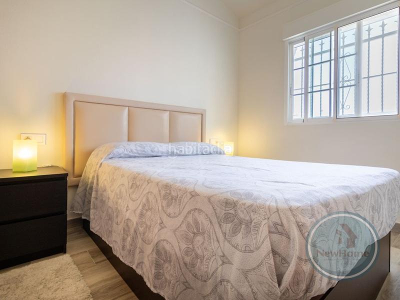 Foto eb6c32dc-be4b-4905-8cba-9bd29730ede7. Casa a schiera con parcheggio piscina in Puerto Marino Santa Pola