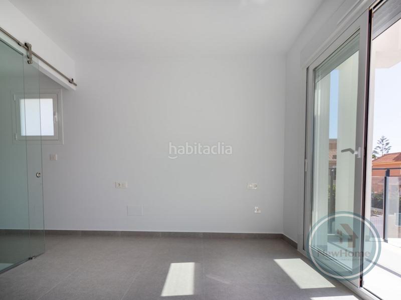 Foto 08b22588-3734-42be-b94f-8362af722033. Xalet amb aparcament piscina a Monte y Mar Santa Pola