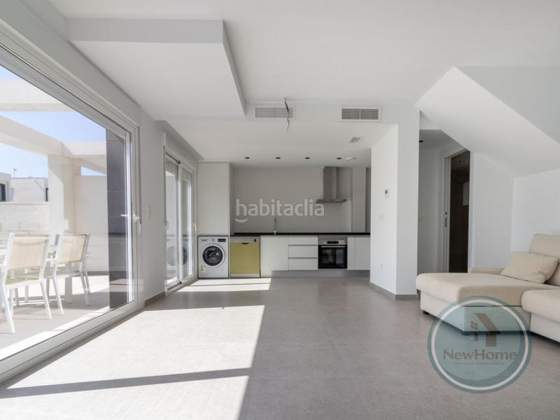 Foto 3f5edac0-e382-4347-a8e9-97ec2ce7bc65. Xalet amb aparcament piscina a Monte y Mar Santa Pola