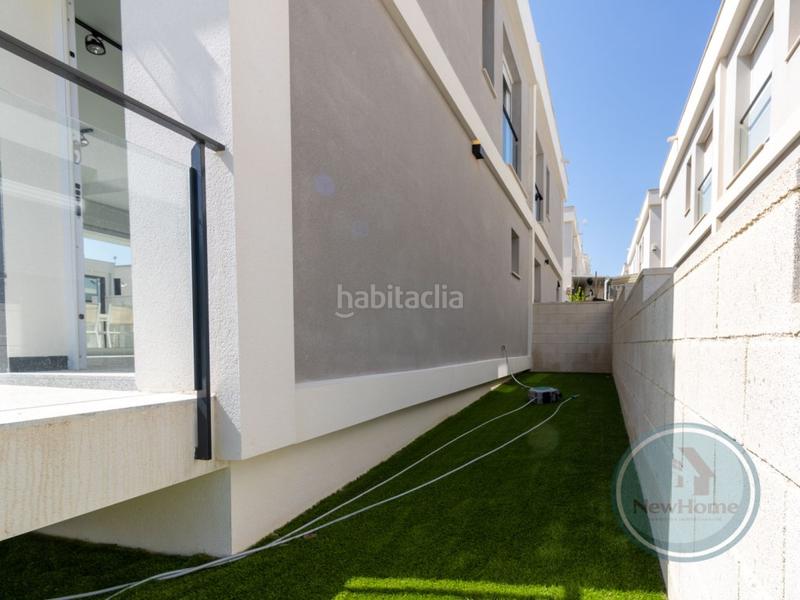 Foto 84044314-66cb-4172-a8d4-172244602149. Xalet amb aparcament piscina a Monte y Mar Santa Pola