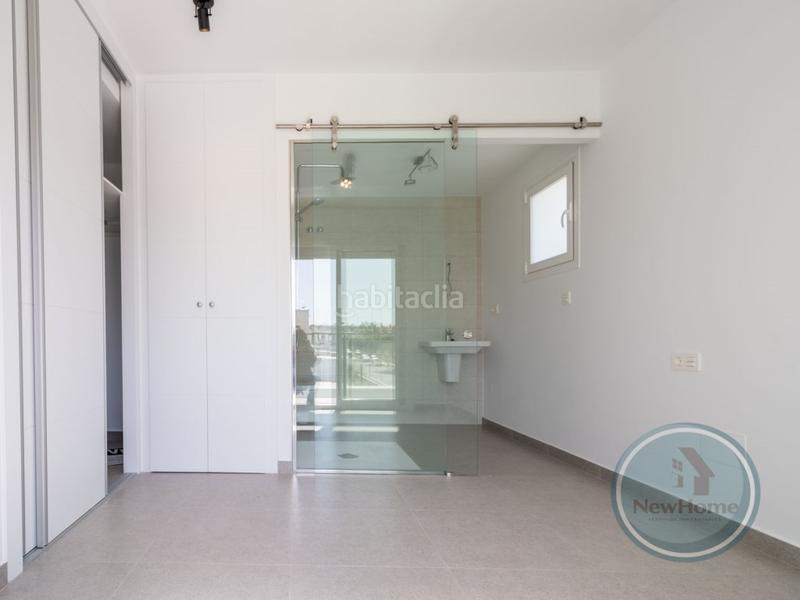 Foto cd998cb8-d34c-4b98-8136-4b2bad4da0c6. Xalet amb aparcament piscina a Monte y Mar Santa Pola