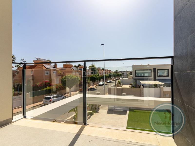 Foto e95a920e-ec00-4066-be94-2c4cd8ef0608. Xalet amb aparcament piscina a Monte y Mar Santa Pola