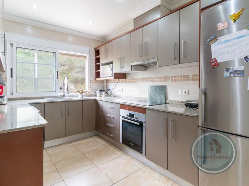 Foto 07874cf6-3c75-4722-9f53-3a8761835ebb. Maison jumelée avec parking dans Rojales