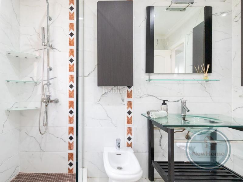 Foto 303f5873-b1f9-4e78-b784-a0854bb3f611. Maison jumelée avec parking dans Rojales