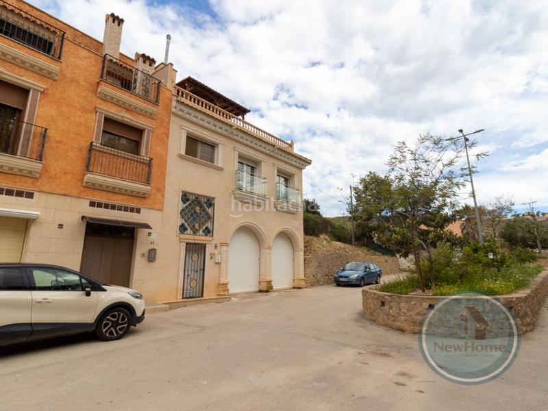 Foto 39f5dc3d-84ed-4694-8914-594bff992cdb. Maison jumelée avec parking dans Rojales