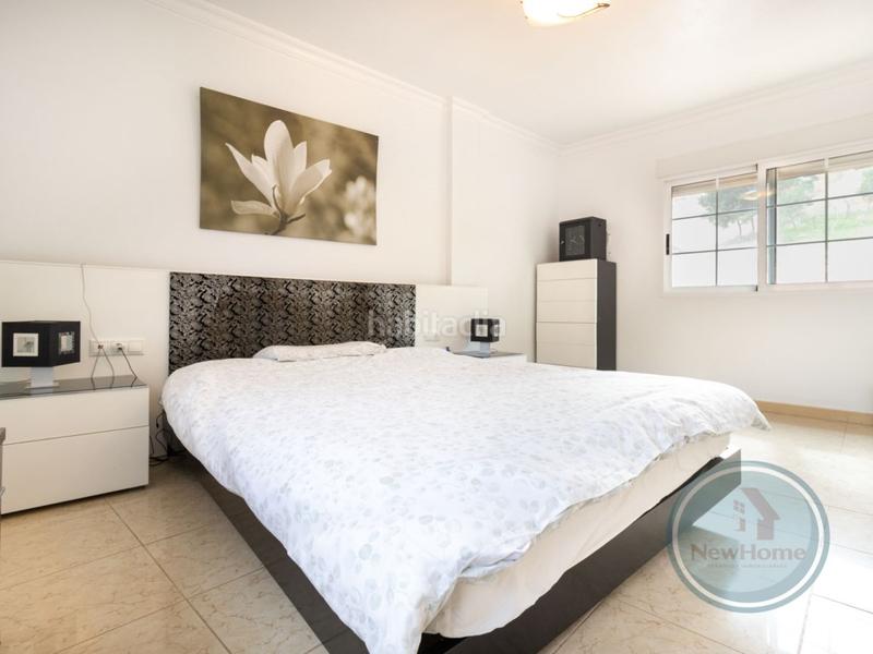 Foto 3b656c7b-2b0b-4386-8570-b330e0e8d46f. Maison jumelée avec parking dans Rojales