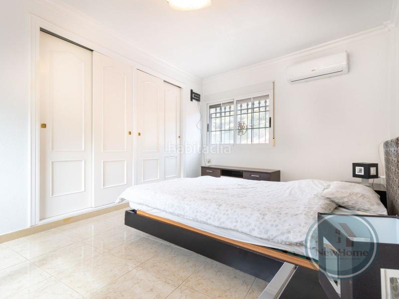 Foto 9d665374-2f91-4846-9689-20cf00c3c0fa. Maison jumelée avec parking dans Rojales