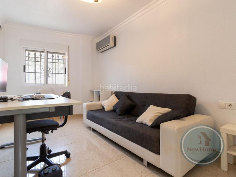 Foto 9f474bd0-0469-4b7f-ab48-5776befdb1df. Maison jumelée avec parking dans Rojales