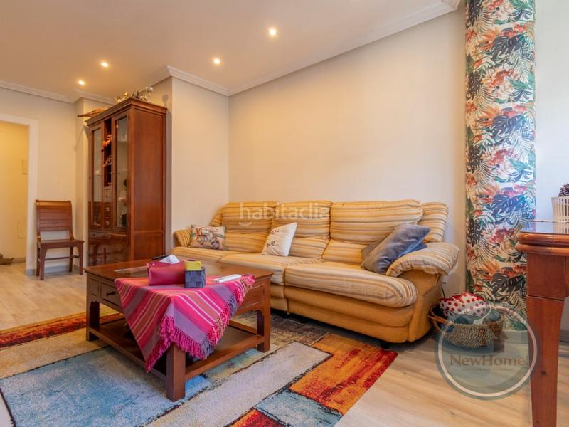 Foto bde44f4c-fbe6-4117-902c-cba330ff0568. Appartamento con parcheggio in Ciutat Jardí - Torreta Verdí Elche / Elx