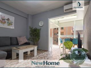 Etagenwohnung in Centro. Tu refugio junto al mar en santa pola te espera!