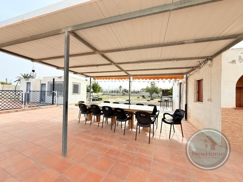 Foto 2804317a-04de-4eac-ab68-83b14617ffc7. Xalet amb aparcament piscina a El Secanet-Hacienda del Sol Vila Joiosa (la)